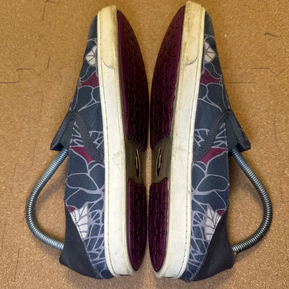 Olukai Pehuea Print Slip On Sneakers Womens 8.5 Blue Floral 20339-DEST